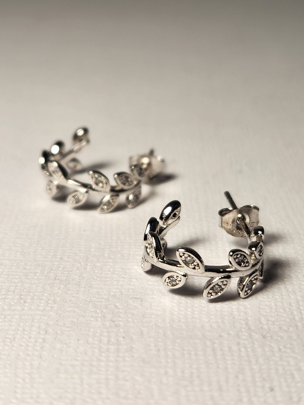 NIB VTG 925 Leafy Vine Pavé Climber Wrap Stud Earrings